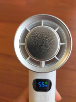 F25Pro 手持ち